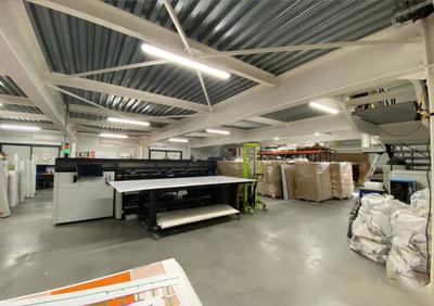 Local d'activité / Entrepôt - 822 m²