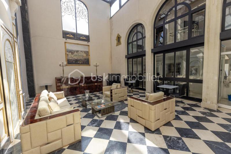 Hôtel particulier - 600 m² - 14 pièces