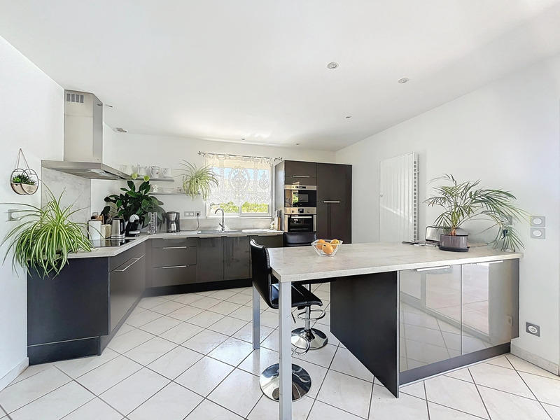 Maison - 165 m² - 6 pièces