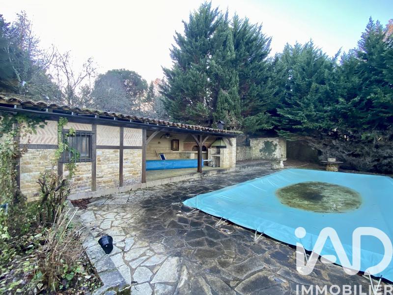 Maison - 138 m² - 2 pièces