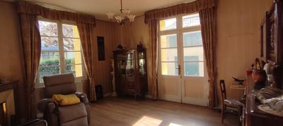 Maison - 122 m² - 6 pièces