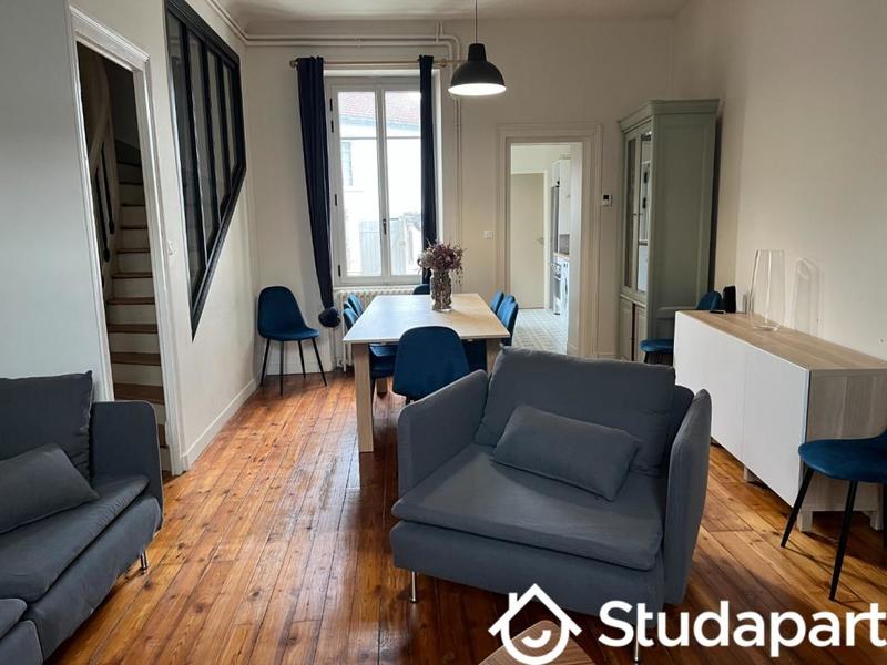 Chambre - 10 m² - 1 pièce