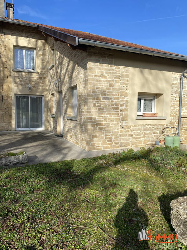 Maison - 101 m² - 3 pièces