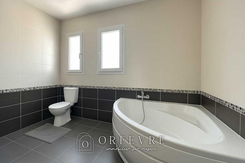 Maison - 123 m² - 6 pièces