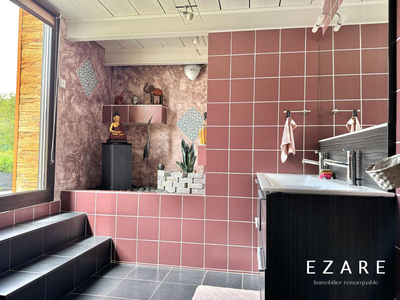 Maison - 231 m² - 8 pièces