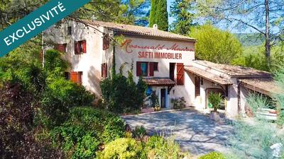 Maison - 210 m² - 7 pièces