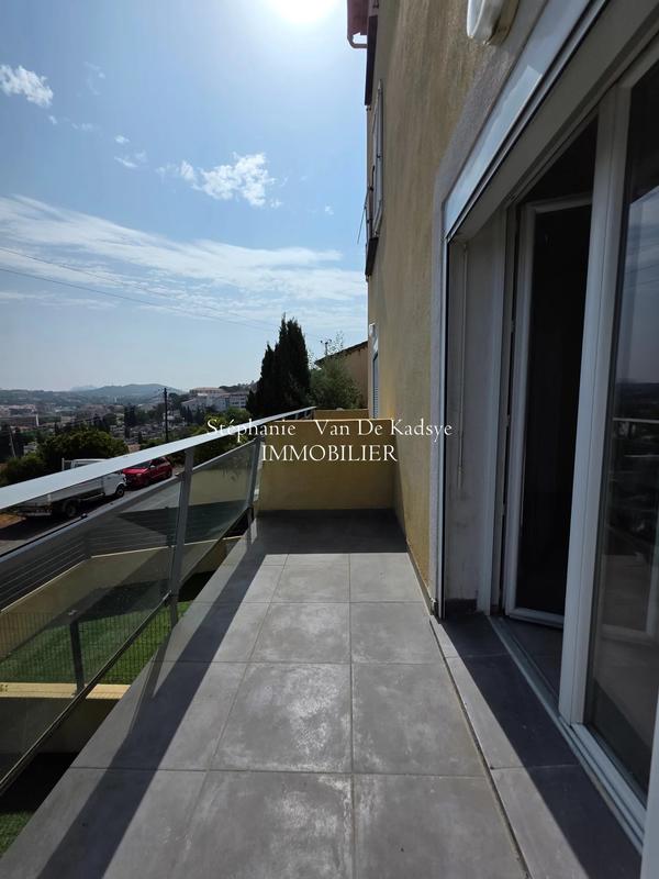 Appartement - 72 m² - 3 pièces