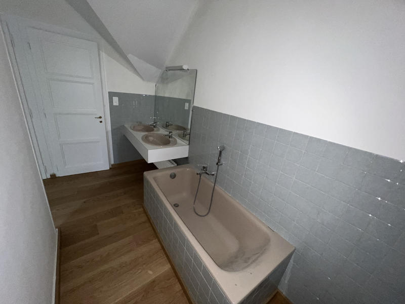 Appartement - 134 m² - 5 pièces