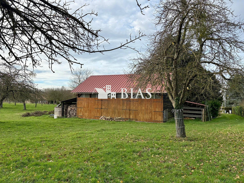 Maison traditionnelle - 105 m² - 4 pièces