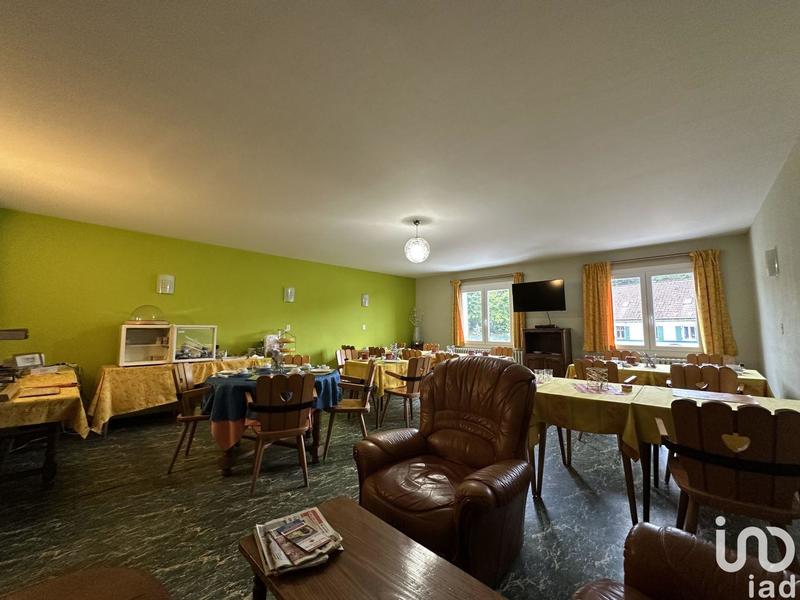 Local commercial - 617 m²