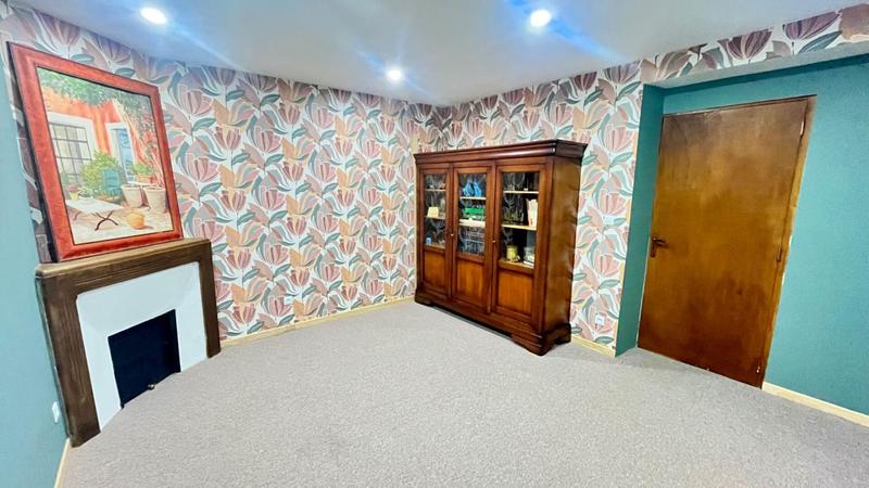 Maison - 215 m² - 6 pièces