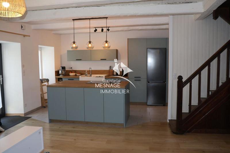 Maison en pierre - 111 m² - 6 pièces