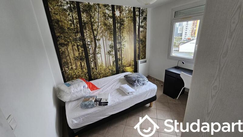 Chambre - 9 m² - 1 pièce