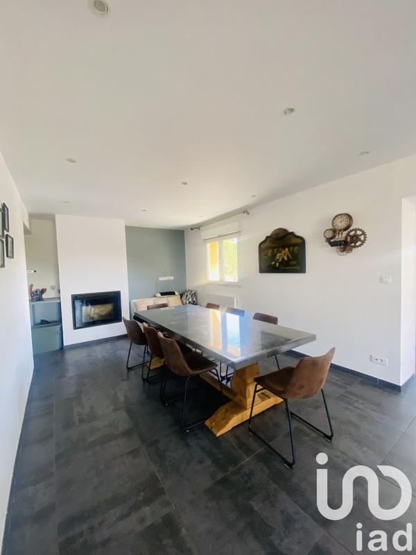 Maison - 400 m² - 8 pièces