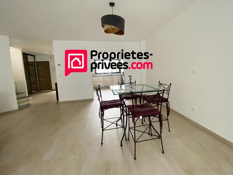 Maison - 218 m² - 9 pièces