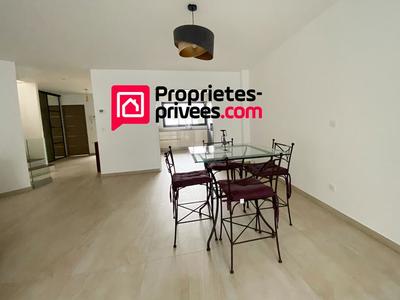 Maison - 218 m² - 9 pièces