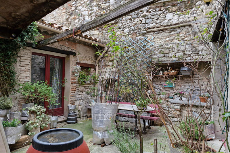 Maison de village - 272 m² - 7 pièces