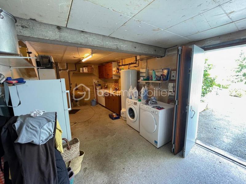 Propriété - 169 m² - 6 pièces