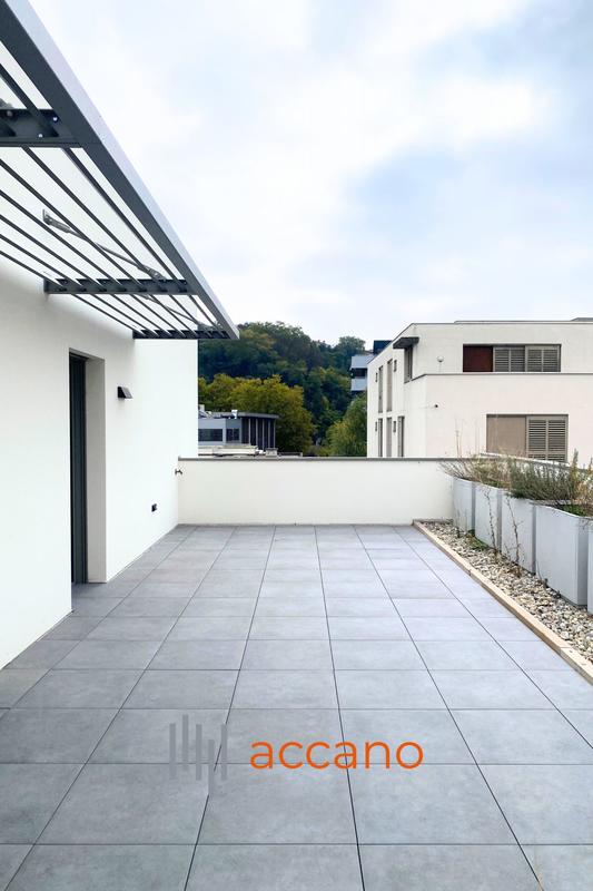 Appartement - 105 m² - 5 pièces