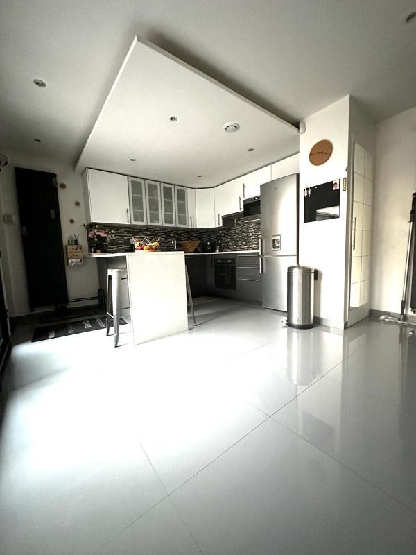 Maison - 83 m² - 5 pièces