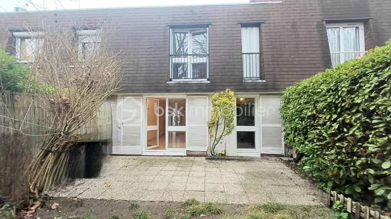 Maison - 94 m² - 5 pièces