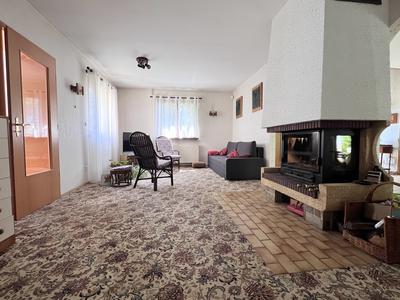 Maison - 213 m² - 9 pièces