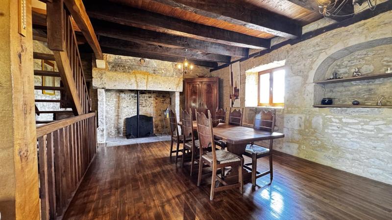 Maison - 160 m² - 5 pièces