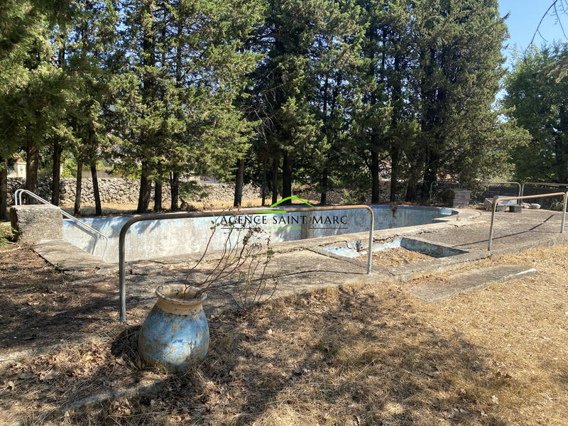 Propriété - 209 m² - 7 pièces