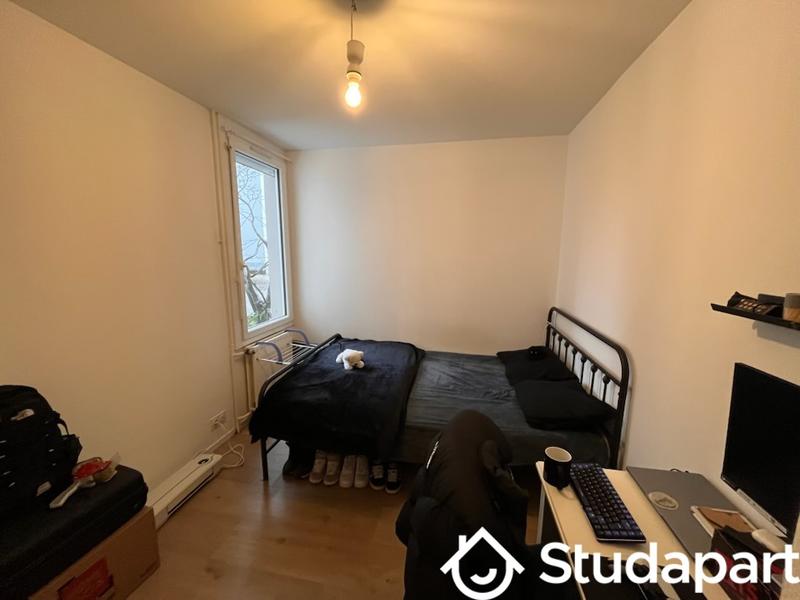 Chambre - 10 m² - 1 pièce