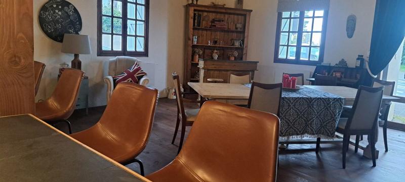 Maison - 379 m² - 4 pièces