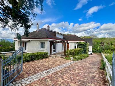 Maison - 283 m² - 7 pièces