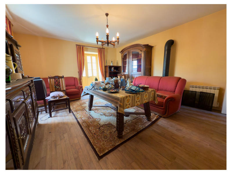 Maison - 144 m² - 6 pièces