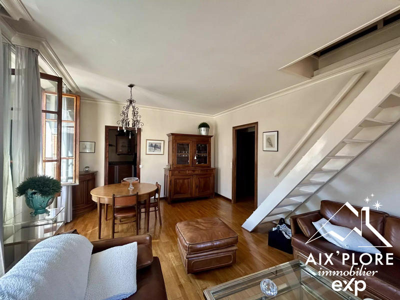 Appartement - 104 m² - 4 pièces