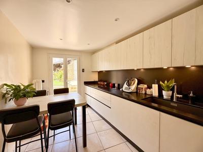 Maison - 195 m² - 6 pièces