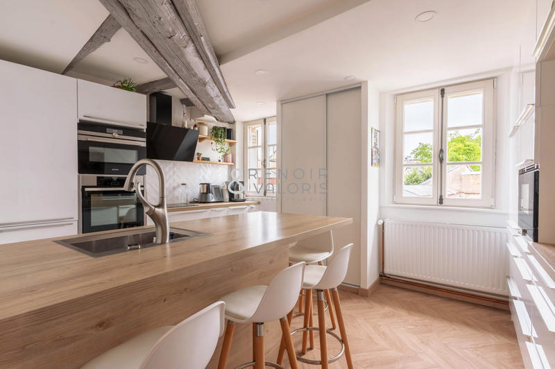 Appartement - 112 m² - 6 pièces