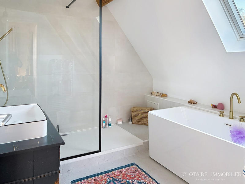 Maison contemporaine - 156 m² - 7 pièces