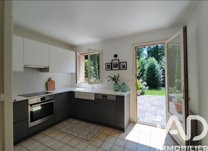 Maison - 144 m² - 7 pièces