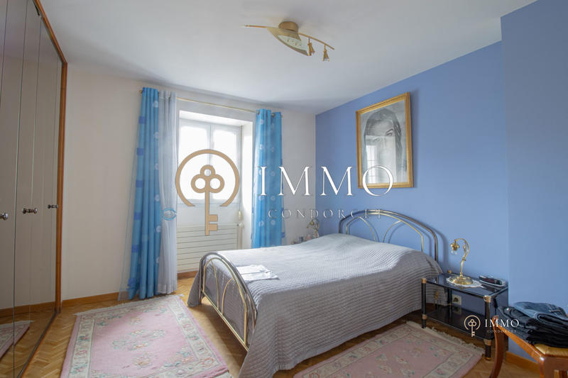 Maison - 190 m² - 7 pièces