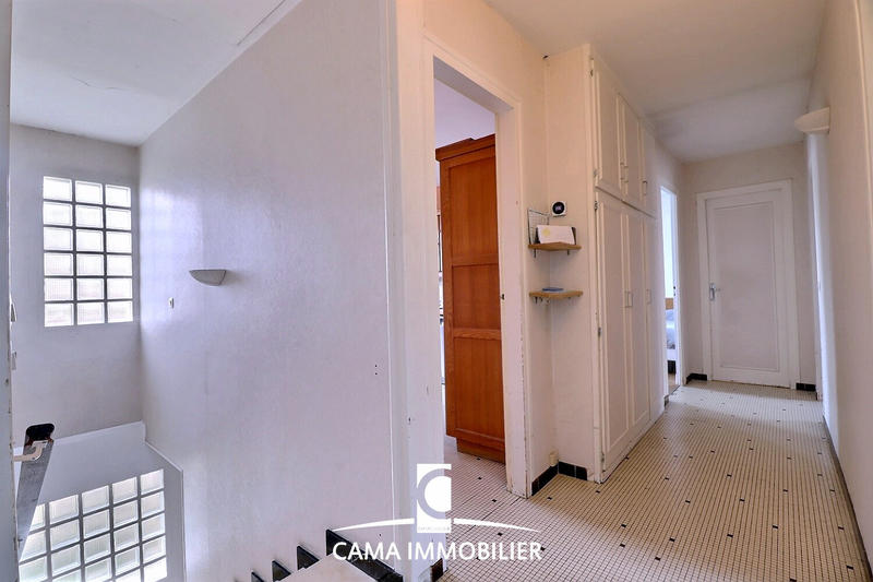 Maison - 144 m² - 7 pièces