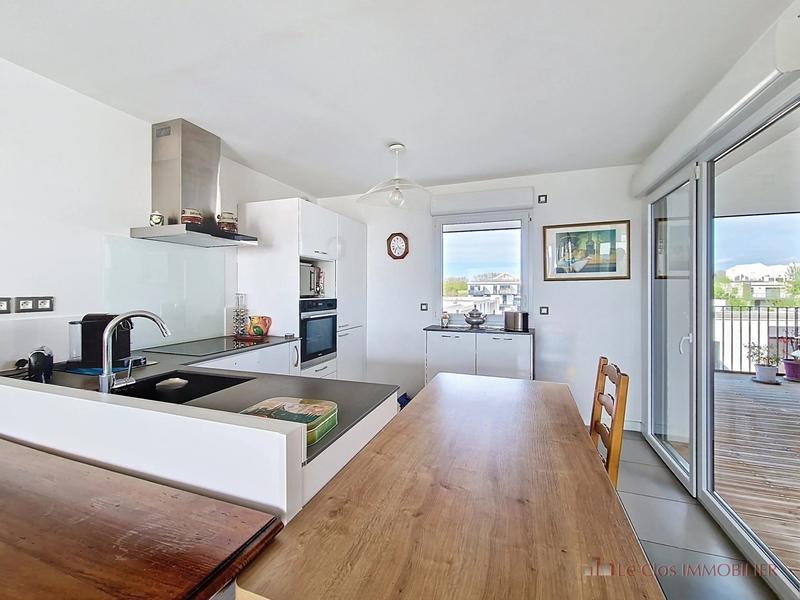 Appartement - 100 m² - 5 pièces