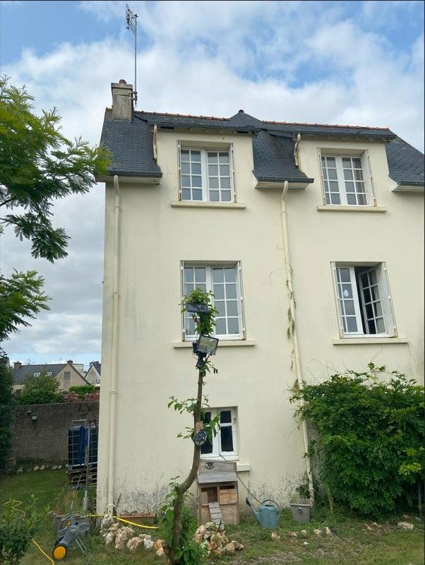 Maison - 140 m² - 5 pièces