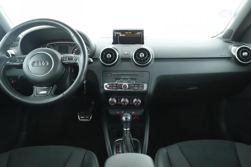 Audi A1 sportback 1.4 Tfsi Cod s line s tronic 150 ch