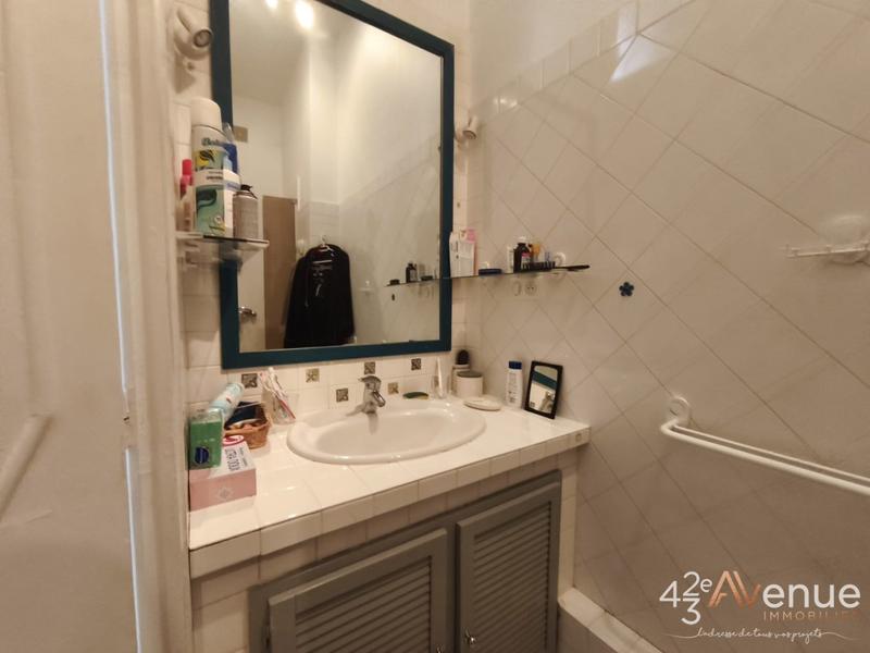 Appartement - 208 m² - 5 pièces