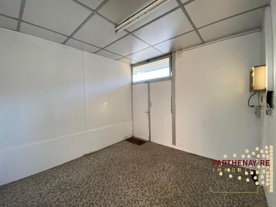 Terrain commercial - 1 513 m²