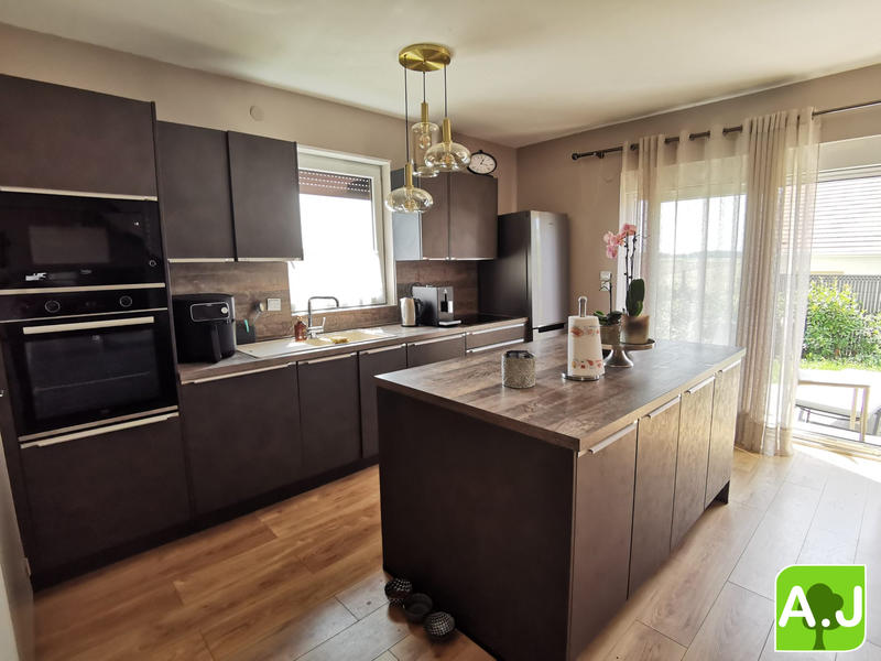 Maison contemporaine - 92 m² - 4 pièces