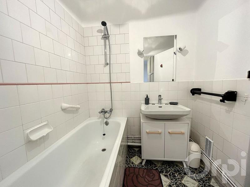 Appartement - 60 m² - 2 pièces