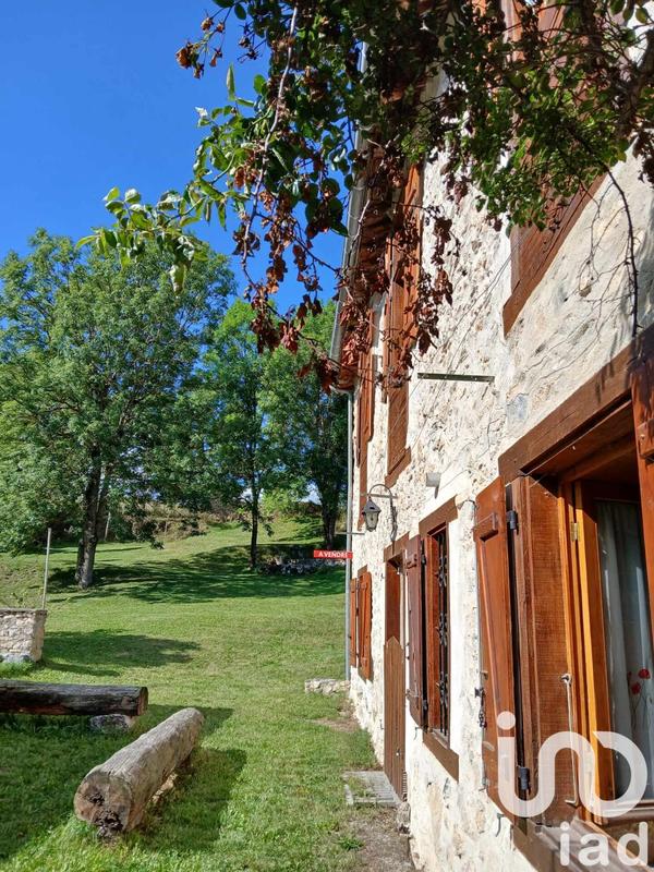 Maison - 354 m² - 12 pièces