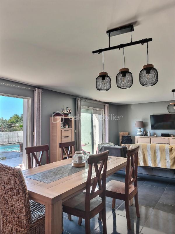 Maison traditionnelle - 163 m² - 5 pièces