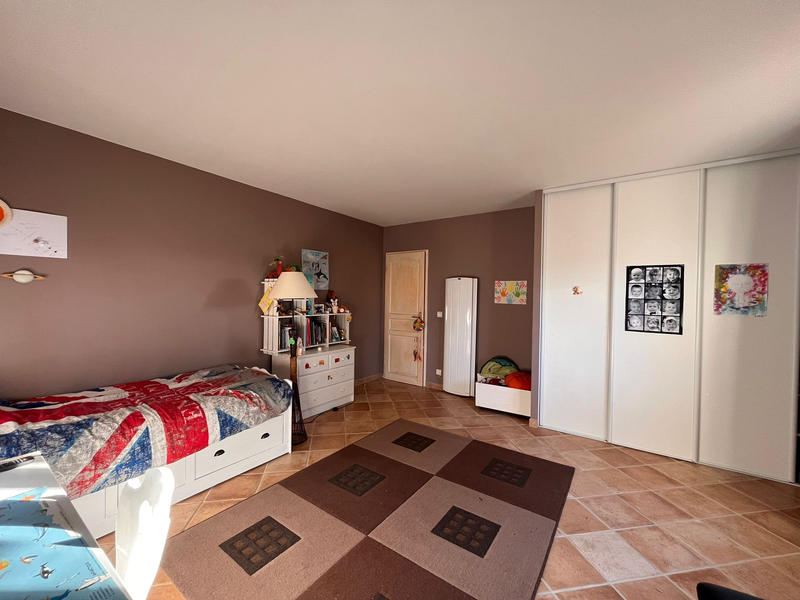 Villa - 241 m² - 7 pièces