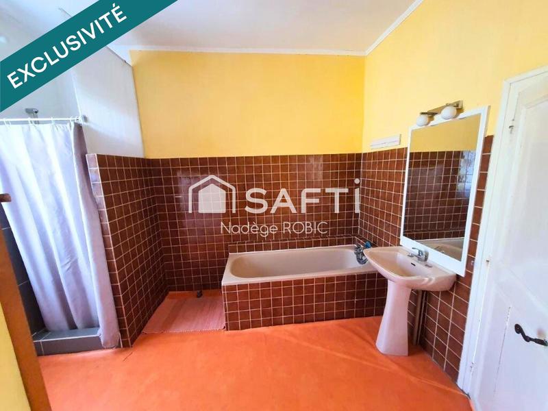 Maison - 300 m² - 10 pièces